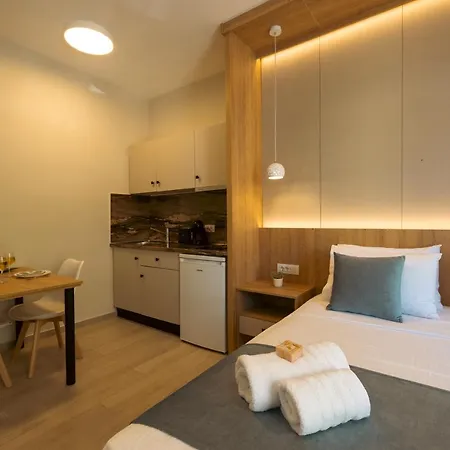 Nicole Apartament *