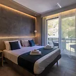 Nicole Daire Agia Efimia