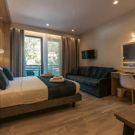 Nicole * Айя-Евфимия