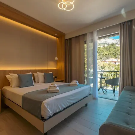 Nicole * Agia Efimia